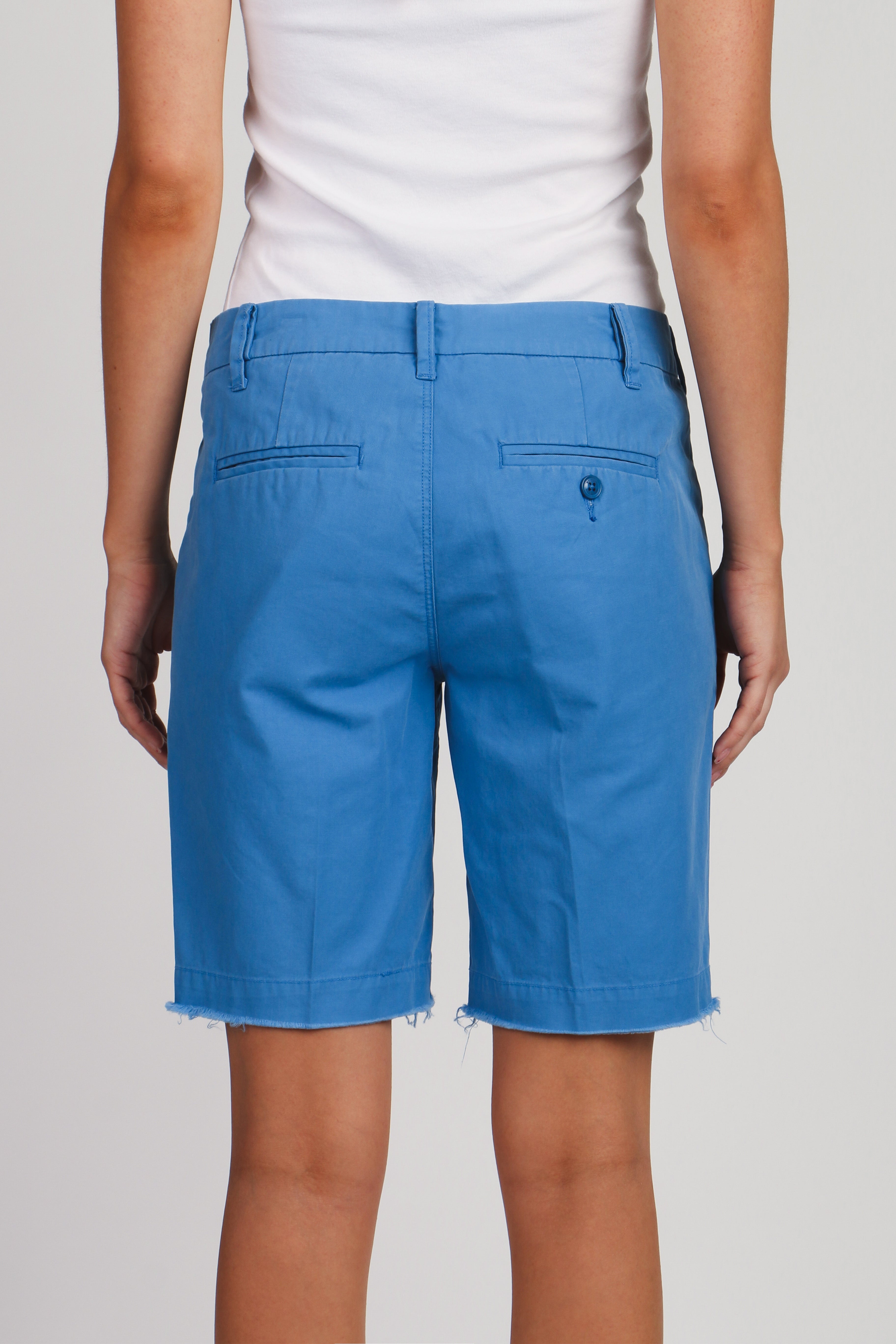 Cut Off Bermuda